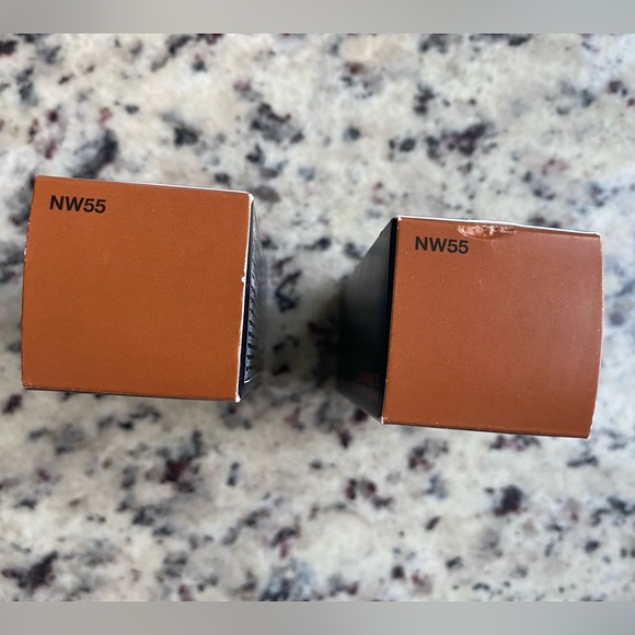 NWT MAC Studio Fix Fluid SPF 15. - Picture 3 of 7